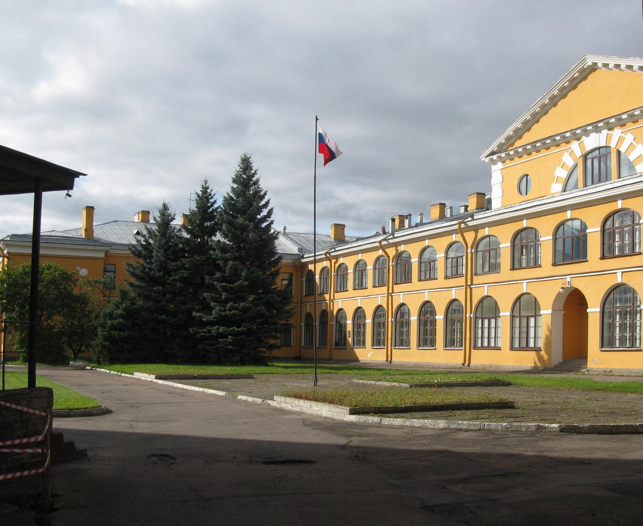 казармы гвардейских полков в петербурге