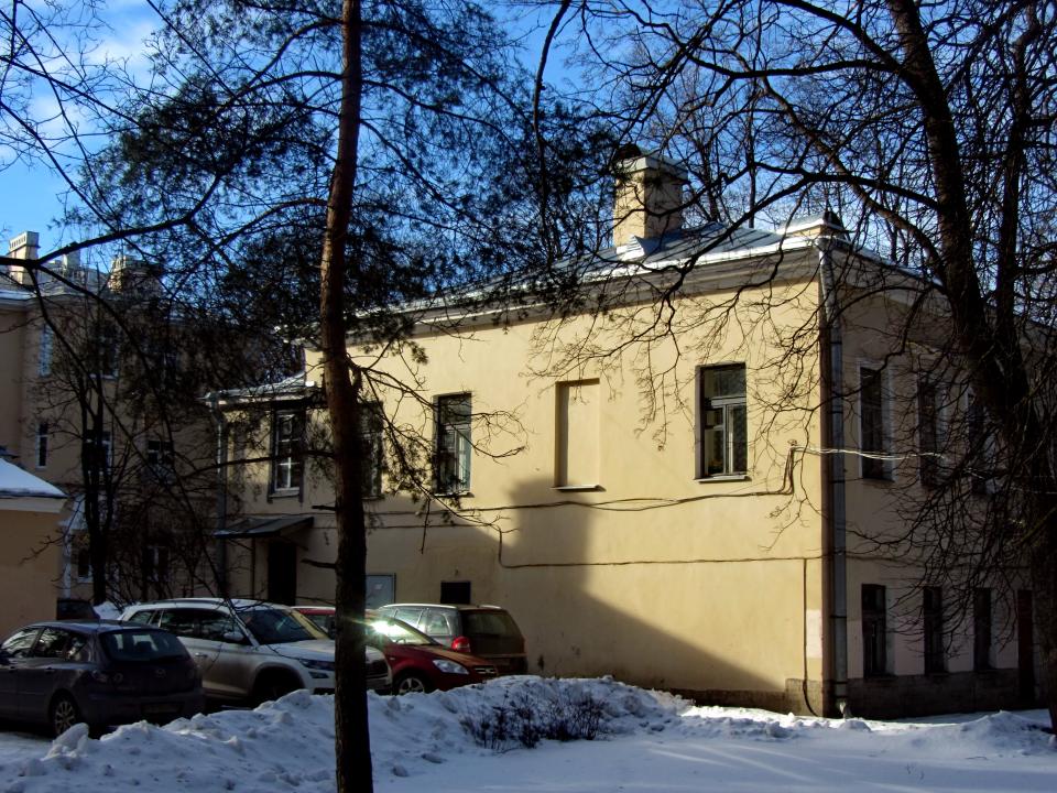 Усадьба Караваева - Дача К. А. Раухфус . Главное здание и флигель ...